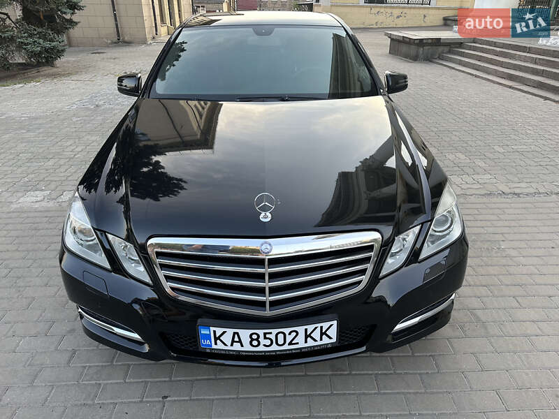 Седан Mercedes-Benz E-Class 2009 в Запоріжжі