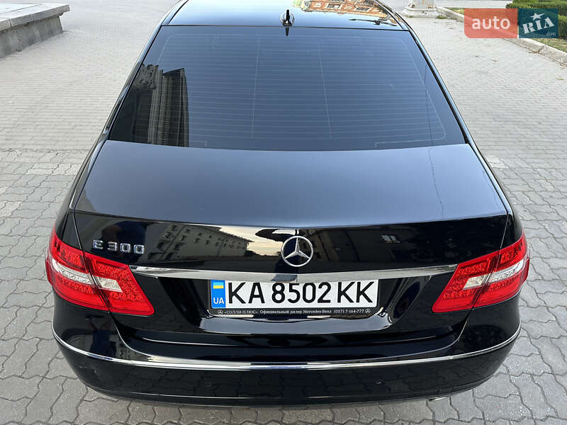 Седан Mercedes-Benz E-Class 2009 в Запоріжжі
