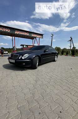 Седан Mercedes-Benz E-Class 2005 в Черновцах