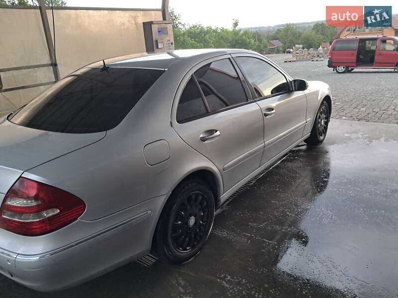 Седан Mercedes-Benz E-Class 2005 в Кельменцях фото 19 Седан Mercedes-Benz E-Class 2005 в Кельменцях