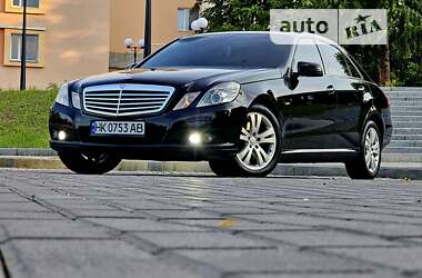 Седан Mercedes-Benz E-Class 2011 в Ровно