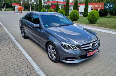 Седан Mercedes-Benz E-Class 2015 в 