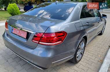 Седан Mercedes-Benz E-Class 2015 в 