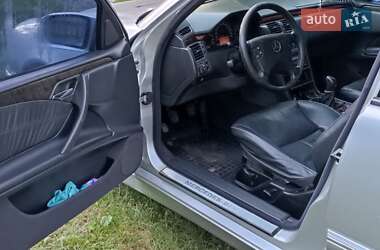 Седан Mercedes-Benz E-Class 2000 в Коломые