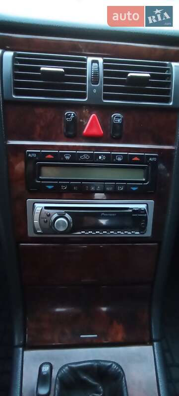 Седан Mercedes-Benz E-Class 2000 в Коломые