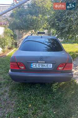 Седан Mercedes-Benz E-Class 1997 в Чернівцях