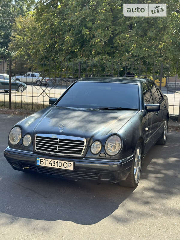 Седан Mercedes-Benz E-Class 1998 в Кропивницькому