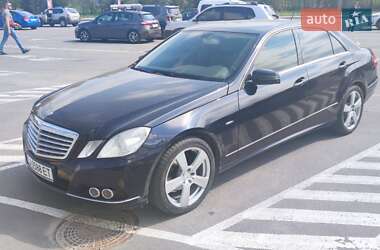 Седан Mercedes-Benz E-Class 2010 в Хмельницком