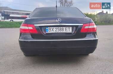 Седан Mercedes-Benz E-Class 2010 в Хмельницком