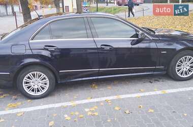 Седан Mercedes-Benz E-Class 2010 в Хмельницком