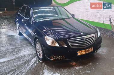 Седан Mercedes-Benz E-Class 2010 в Хмельницком