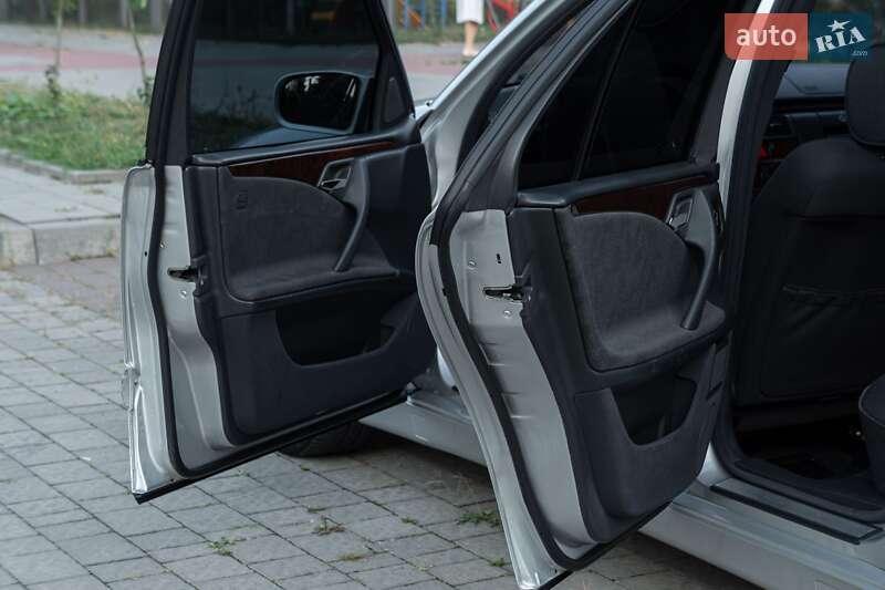 Седан Mercedes-Benz E-Class 2000 в Івано-Франківську фото 45 Седан Mercedes-Benz E-Class 2000 в Івано-Франківську