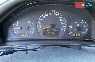Седан Mercedes-Benz E-Class 2001 в 