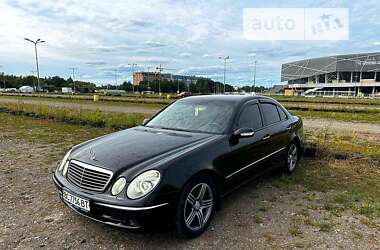 Седан Mercedes-Benz E-Class 2003 в Львове