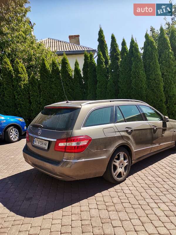 Mercedes-Benz E-Class 2011