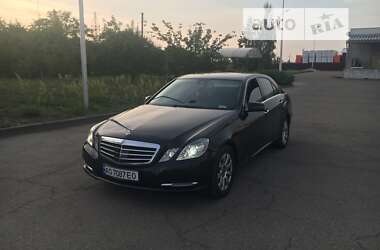 Седан Mercedes-Benz E-Class 2012 в Берегово