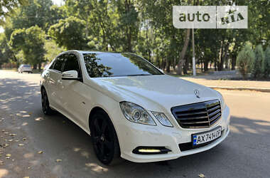 Mercedes-Benz E-Class 2011