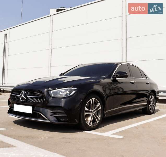 Седан Mercedes-Benz E-Class 2020 в Киеве