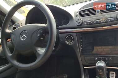 Седан Mercedes-Benz E-Class 2002 в 