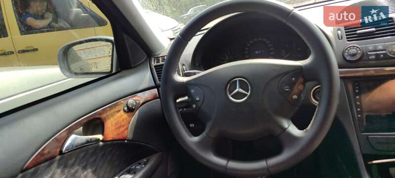 Седан Mercedes-Benz E-Class 2002 в Запоріжжі фото 8 Седан Mercedes-Benz E-Class 2002 в Запоріжжі