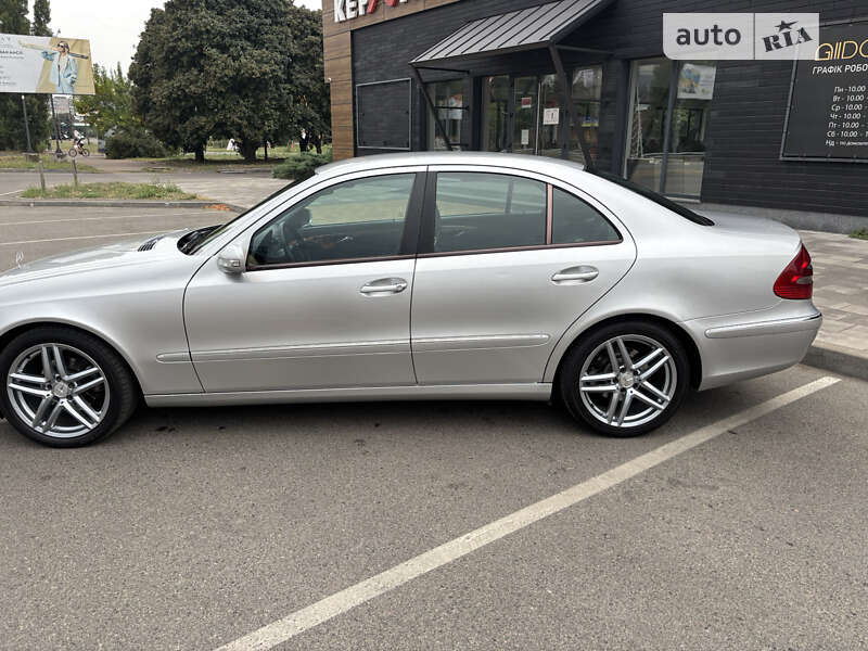 Mercedes-Benz E-Class 2003