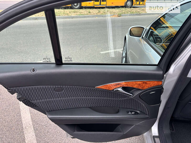 Седан Mercedes-Benz E-Class 2003 в Черкасах