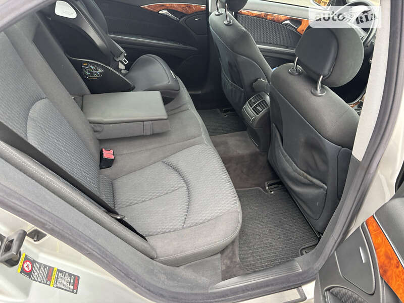 Седан Mercedes-Benz E-Class 2003 в Черкасах
