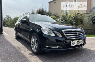 Універсал Mercedes-Benz E-Class 2012 в Львові