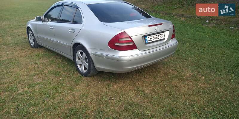 Седан Mercedes-Benz E-Class 2002 в Чернівцях