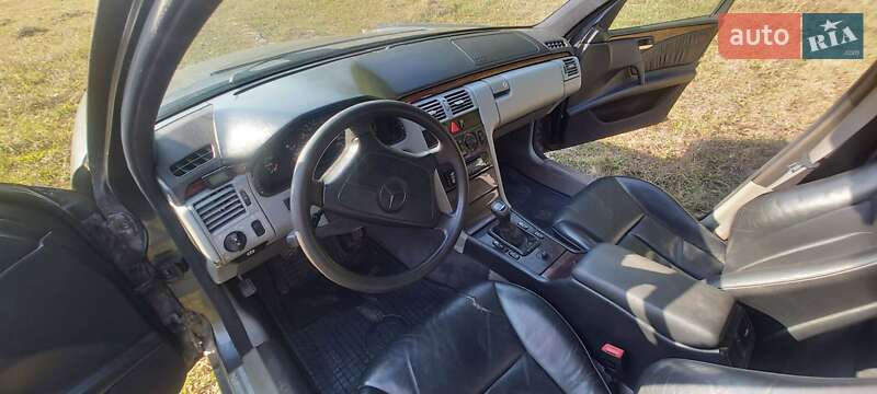 Седан Mercedes-Benz E-Class 1996 в Тернополе фото 2 Седан Mercedes-Benz E-Class 1996 в Тернополе