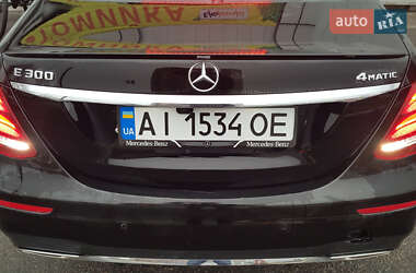 Седан Mercedes-Benz E-Class 2016 в 