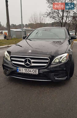 Седан Mercedes-Benz E-Class 2016 в 