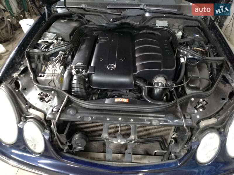 Універсал Mercedes-Benz E-Class 2004 в Чернівцях