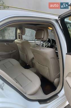 Седан Mercedes-Benz E-Class 2014 в Ужгороде