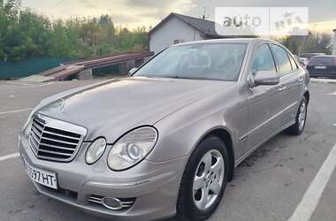 Седан Mercedes-Benz E-Class 2008 в Дубно