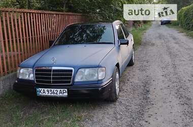 Седан Mercedes-Benz E-Class 1995 в Києві