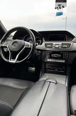 Седан Mercedes-Benz E-Class 2014 в Иршаве