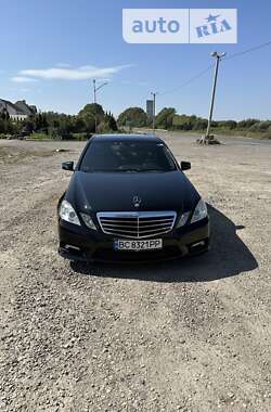 Седан Mercedes-Benz E-Class 2011 в Львове