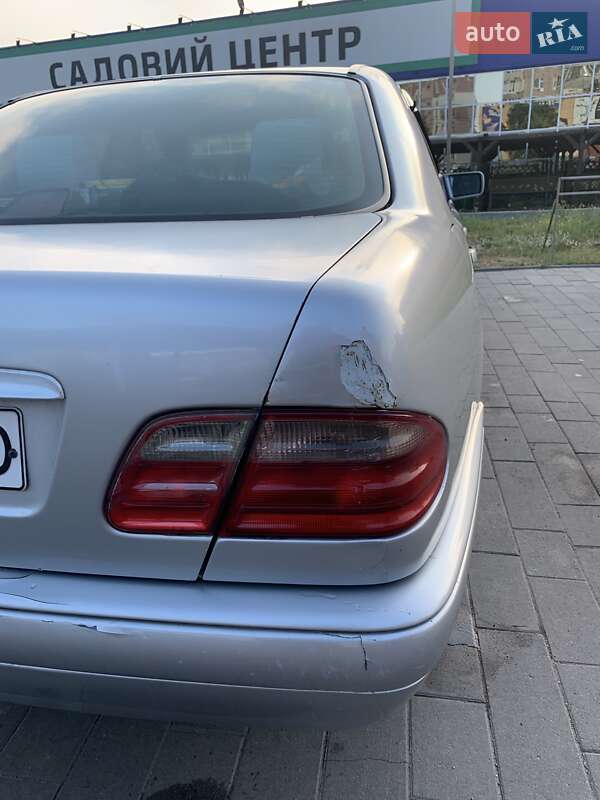 Седан Mercedes-Benz E-Class 1997 в Сумах