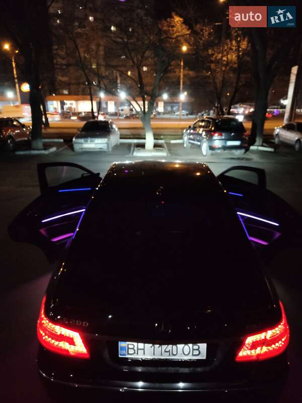Седан Mercedes-Benz E-Class 2011 в Одесі