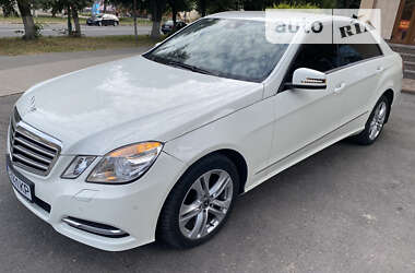Седан Mercedes-Benz E-Class 2012 в Хмільнику