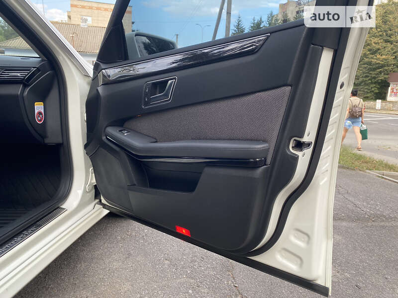 Седан Mercedes-Benz E-Class 2012 в Хмільнику фото 36 Седан Mercedes-Benz E-Class 2012 в Хмільнику