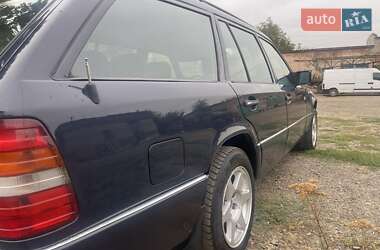 Универсал Mercedes-Benz E-Class 1994 в 