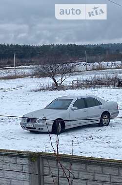 Седан Mercedes-Benz E-Class 2000 в Сарнах