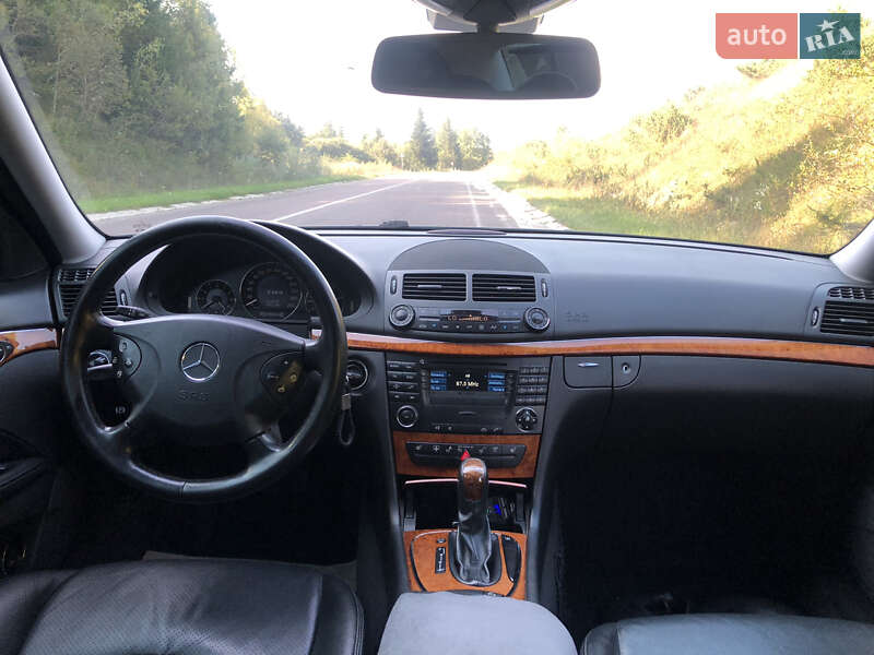 Седан Mercedes-Benz E-Class 2006 в Самборе