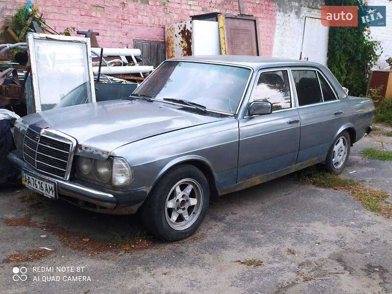 Mercedes-Benz E-Class 1980