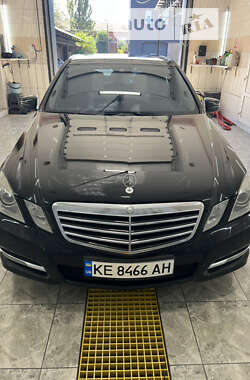 Седан Mercedes-Benz E-Class 2011 в Кривом Роге