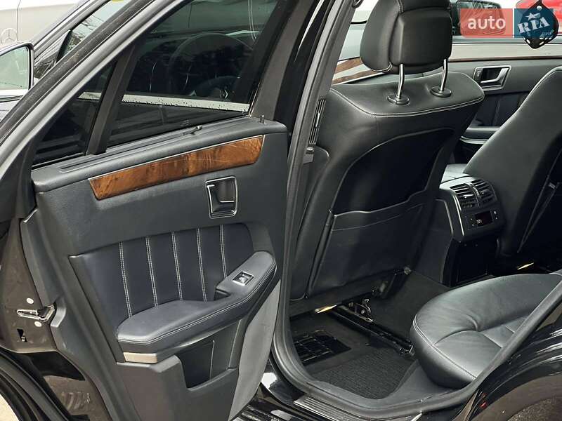 Седан Mercedes-Benz E-Class 2013 в Львові