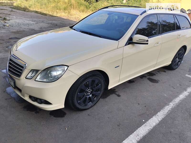 Універсал Mercedes-Benz E-Class 2010 в Ніжині