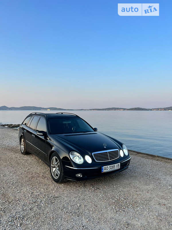 Універсал Mercedes-Benz E-Class 2004 в Ужгороді